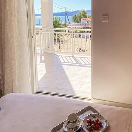 1 Bedroom Amazing In Evia דירה *