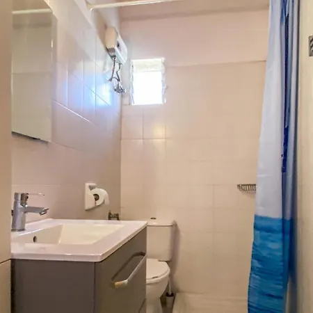 1 Bedroom Amazing In Evia *