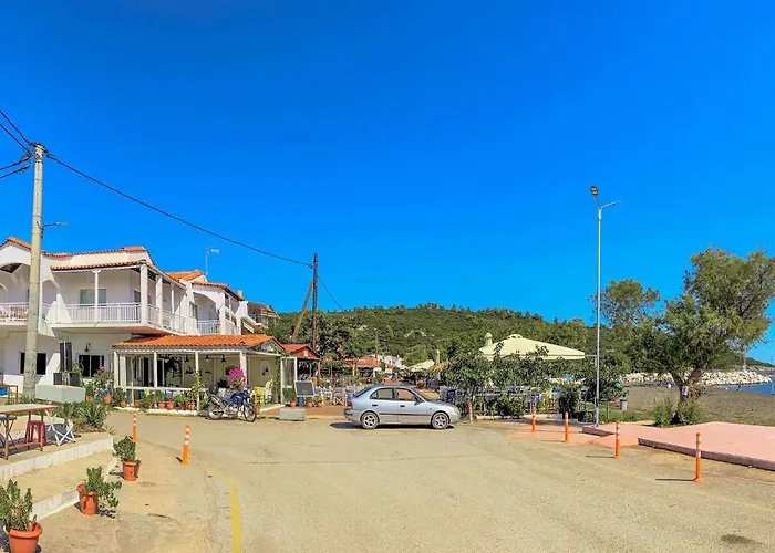 1 Bedroom Amazing In Evia Apartamento *